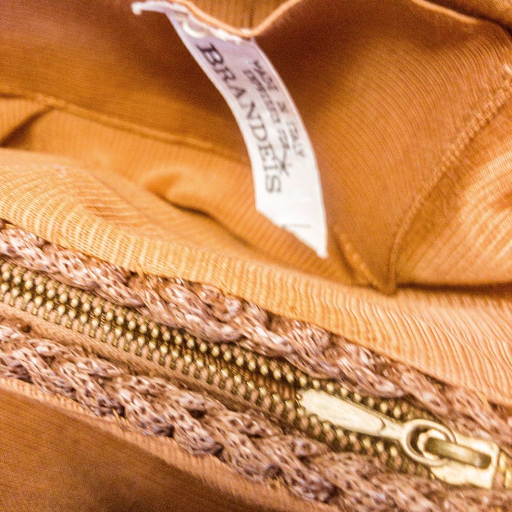 Vintage Brandeis Brown Macrame Clamshell Handbag Bamboo Handles - Picture 7 of 13